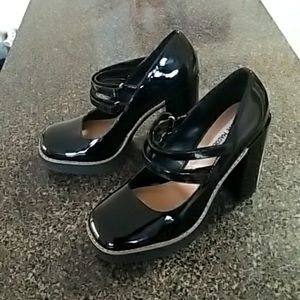 Steve Madden Retro Heels Sz 10